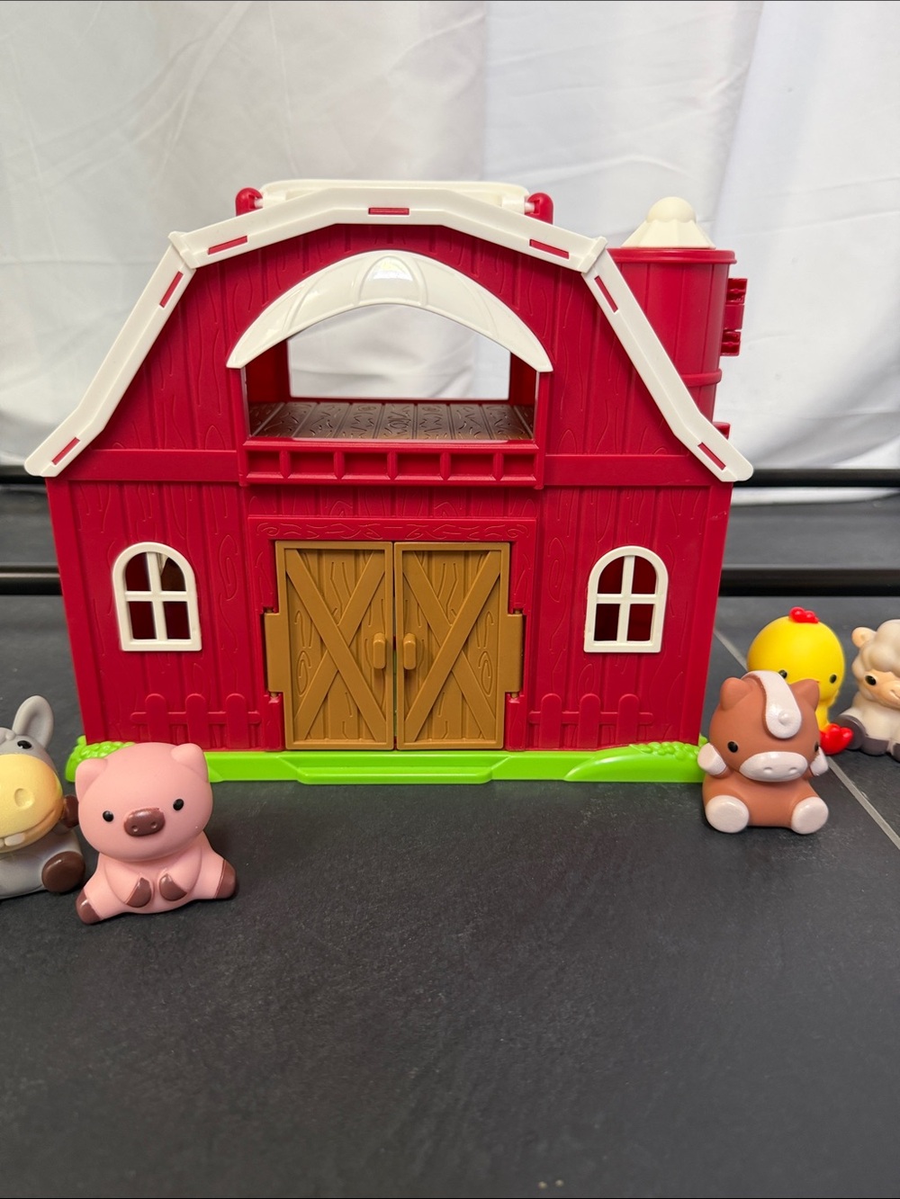 Toddler Barn Farm Animals Playset Toys 9 accessories - Picture 3 of 6